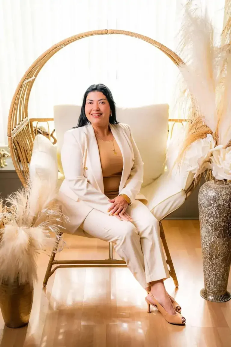 Veronica Bermudez, founder and owner of Lumiora Cleaning Services